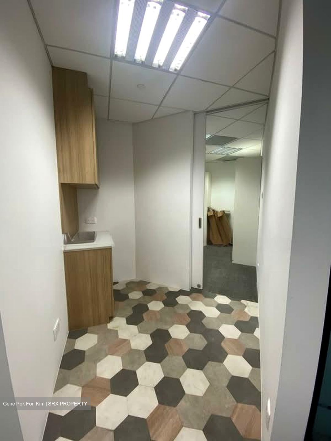 Republic Plaza (D1), Office #581716921